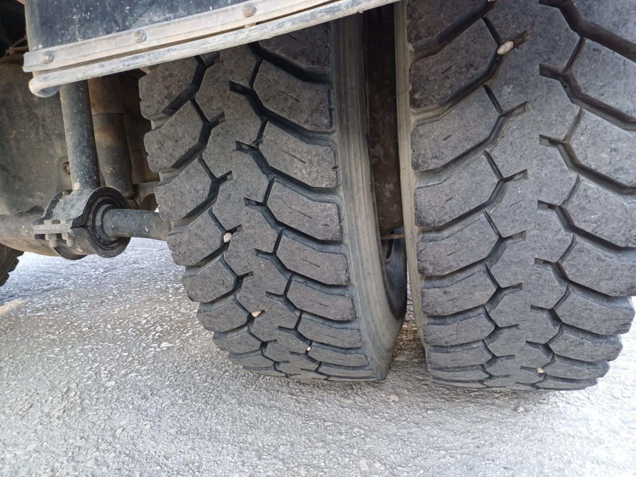IVECO Daily Eurocargo ML180E28/P - شاحنة قلاب: صورة 2 IVECO Daily Eurocargo ML180E28/P - شاحنة قلاب: صورة 2