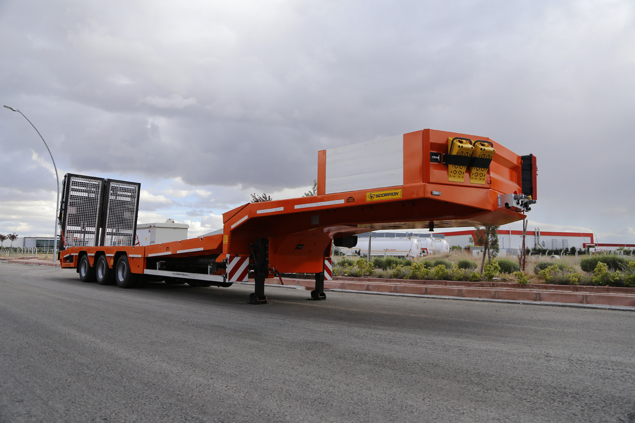 Scorpion Trailer SCORPION TRAILER 3 AXLE LOWBED SEMI TRAILER (CUSTOMIZED) - عربة منخفضة مسطحة نصف مقطورة: صورة 1 Scorpion Trailer SCORPION TRAILER 3 AXLE LOWBED SEMI TRAILER (CUSTOMIZED) - عربة منخفضة مسطحة نصف مقطورة: صورة 1