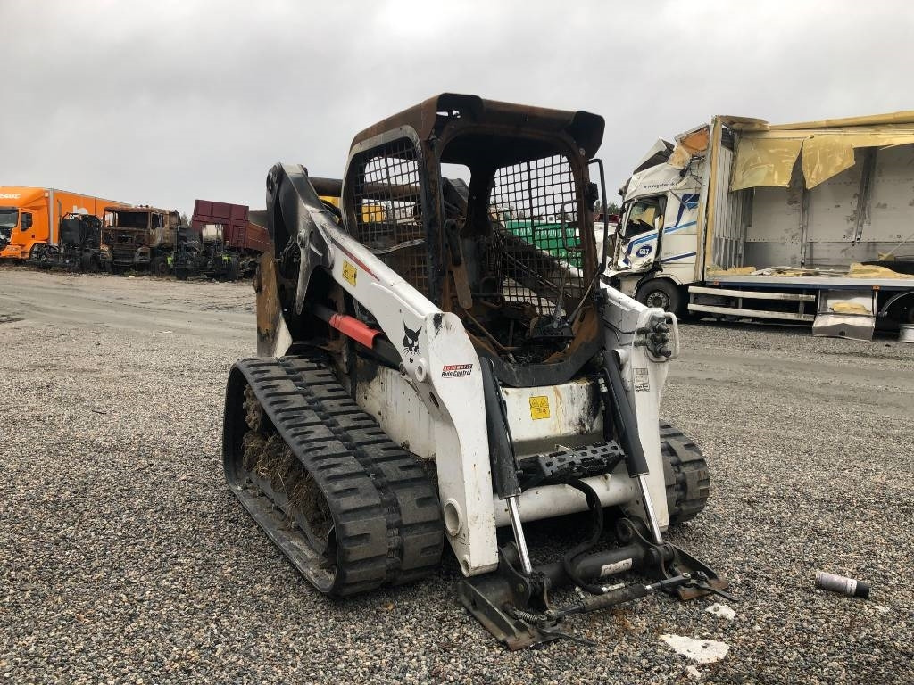 Bobcat T 650 SÄLJES I RESERVDELAR / ONLY FOR SPAREPARTS - محرك - آلات البناء: صورة 2 Bobcat T 650 SÄLJES I RESERVDELAR / ONLY FOR SPAREPARTS - محرك - آلات البناء: صورة 2
