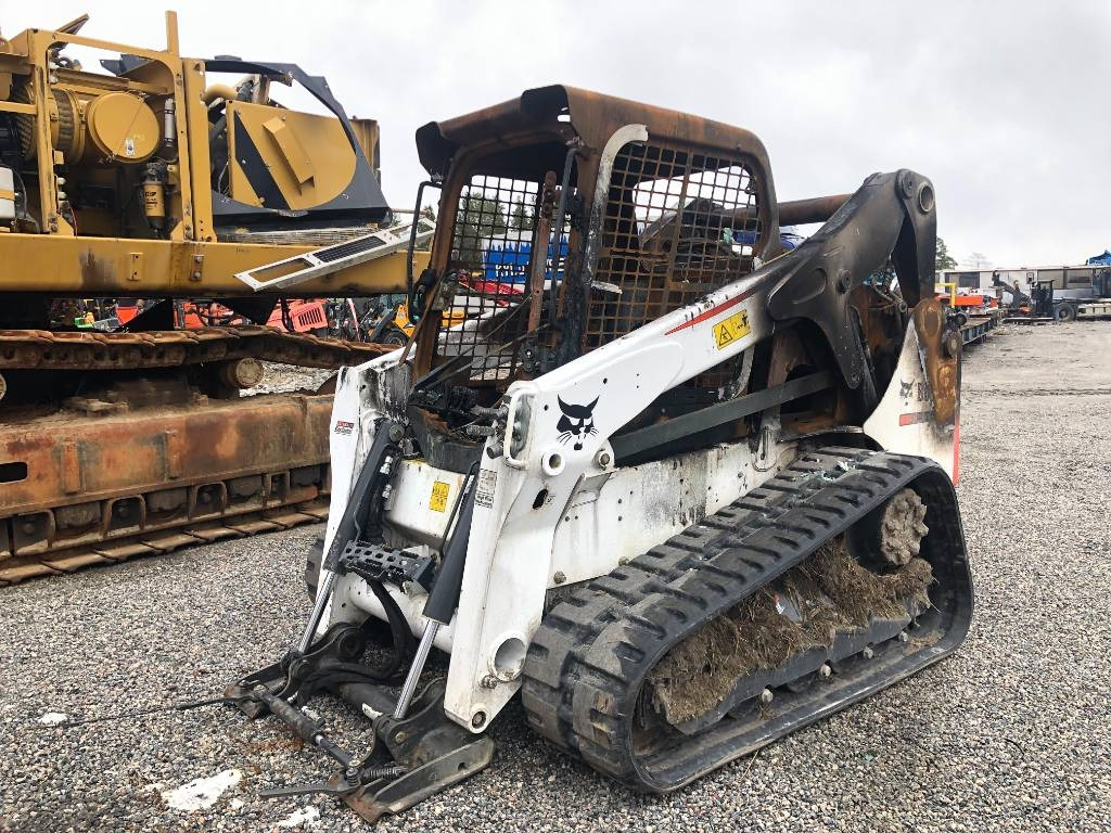 Bobcat T 650 SÄLJES I RESERVDELAR / ONLY FOR SPAREPARTS - محرك - آلات البناء: صورة 1 Bobcat T 650 SÄLJES I RESERVDELAR / ONLY FOR SPAREPARTS - محرك - آلات البناء: صورة 1