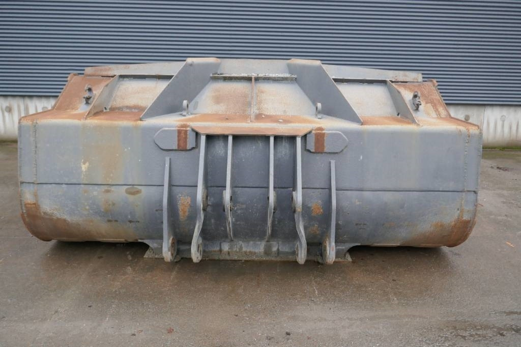 CAT 980M Skopa - بكت - آلات البناء: صورة 4 CAT 980M Skopa - بكت - آلات البناء: صورة 4