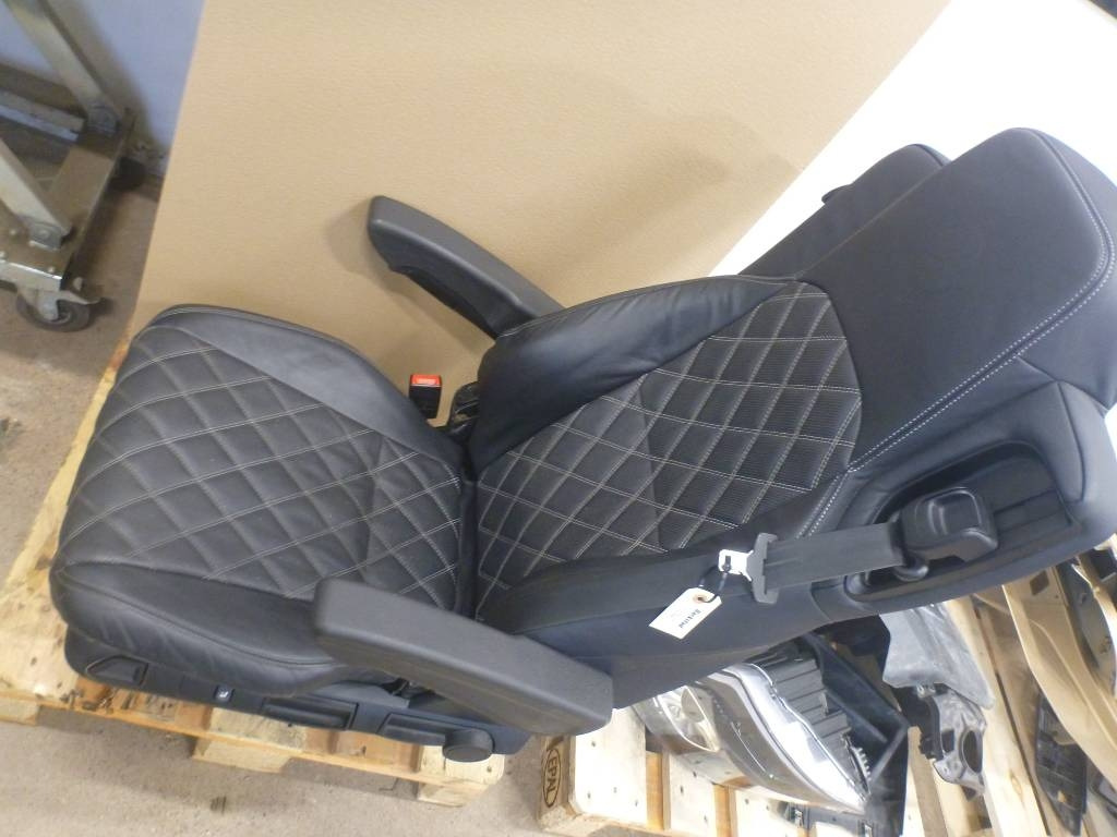 Mercedes-Benz Actros - كابينة - شاحنة: صورة 1 Mercedes-Benz Actros - كابينة - شاحنة: صورة 1