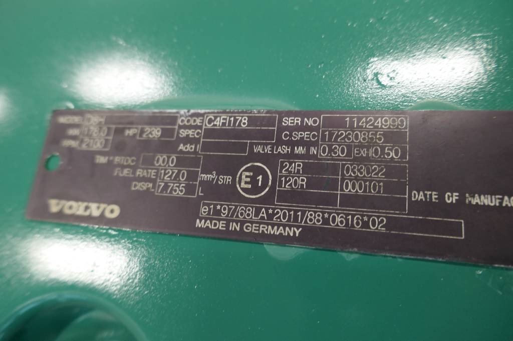 Volvo D8H nyrenoverad - محرك - آلات البناء: صورة 3 Volvo D8H nyrenoverad - محرك - آلات البناء: صورة 3