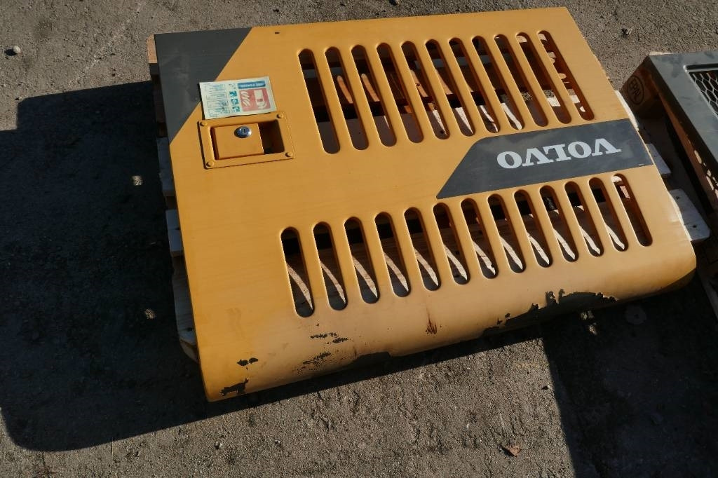 Volvo EC 380 DL sidolucka voe14608952 - إطار/ شاسيه - آلات البناء: صورة 2 Volvo EC 380 DL sidolucka voe14608952 - إطار/ شاسيه - آلات البناء: صورة 2