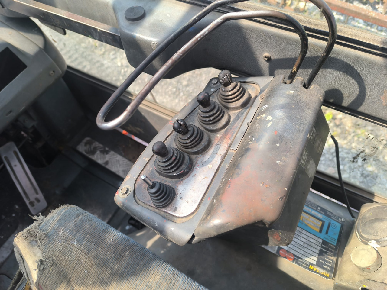 NISSAN FD25 - رافعة شوكية ديزل: صورة 5 NISSAN FD25 - رافعة شوكية ديزل: صورة 5