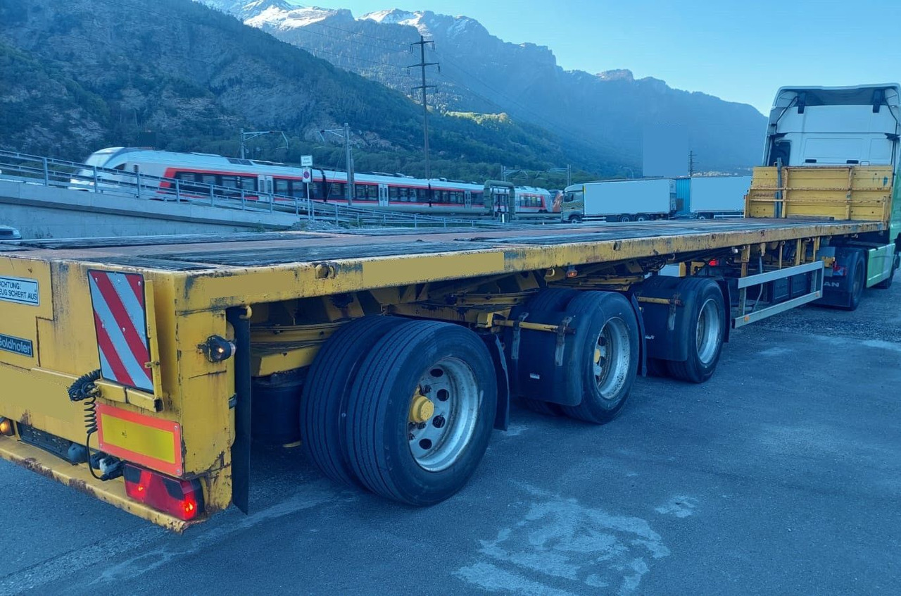 Goldhofer SPZ DL 3-36/80A, 56ton Goldhofer SPZ DL 3-36/80A, 56ton, 3m teleskop - عربة منخفضة مسطحة نصف مقطورة: صورة 2 Goldhofer SPZ DL 3-36/80A, 56ton Goldhofer SPZ DL 3-36/80A, 56ton, 3m teleskop - عربة منخفضة مسطحة نصف مقطورة: صورة 2