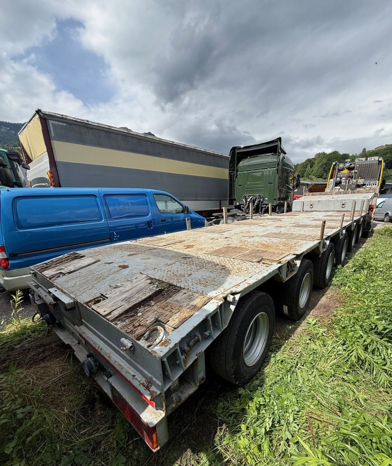 Goldhofer STZ-L6-67/80A, 94ton, verbreiterbar - عربة منخفضة مسطحة نصف مقطورة: صورة 3 Goldhofer STZ-L6-67/80A, 94ton, verbreiterbar - عربة منخفضة مسطحة نصف مقطورة: صورة 3