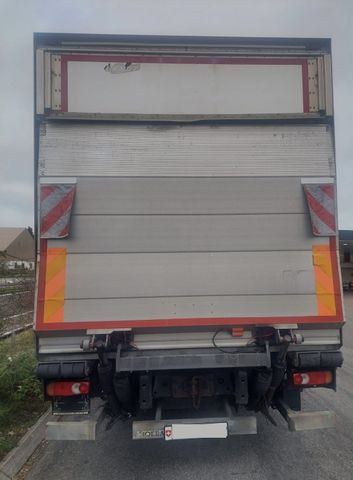 Iveco 140 E25 Eurocargo, E5, Carrier Supra 850 Iveco 140E25 Eurocargo, E5, Carrier Supra 850 - شاحنة الفريزر: صورة 4 Iveco 140 E25 Eurocargo, E5, Carrier Supra 850 Iveco 140E25 Eurocargo, E5, Carrier Supra 850 - شاحنة الفريزر: صورة 4