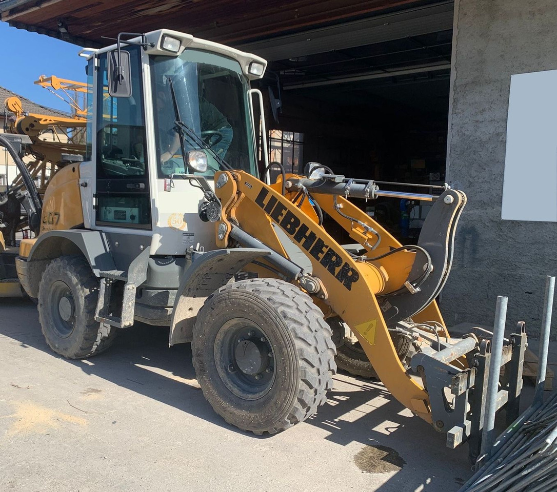 Liebherr L507, Gabel+Schaufel, ONLY 850hours - اللودر بعجل: صورة 2 Liebherr L507, Gabel+Schaufel, ONLY 850hours - اللودر بعجل: صورة 2