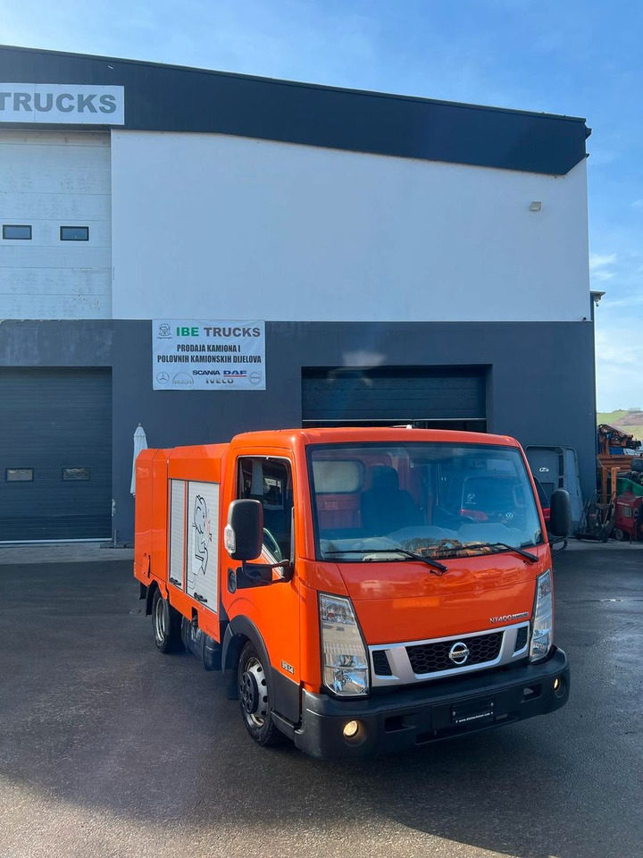 Nissan NT400 Cabstar, Dietmar Kaiser, 160bar, Hochdruck - شاحنة الشفط: صورة 1 Nissan NT400 Cabstar, Dietmar Kaiser, 160bar, Hochdruck - شاحنة الشفط: صورة 1