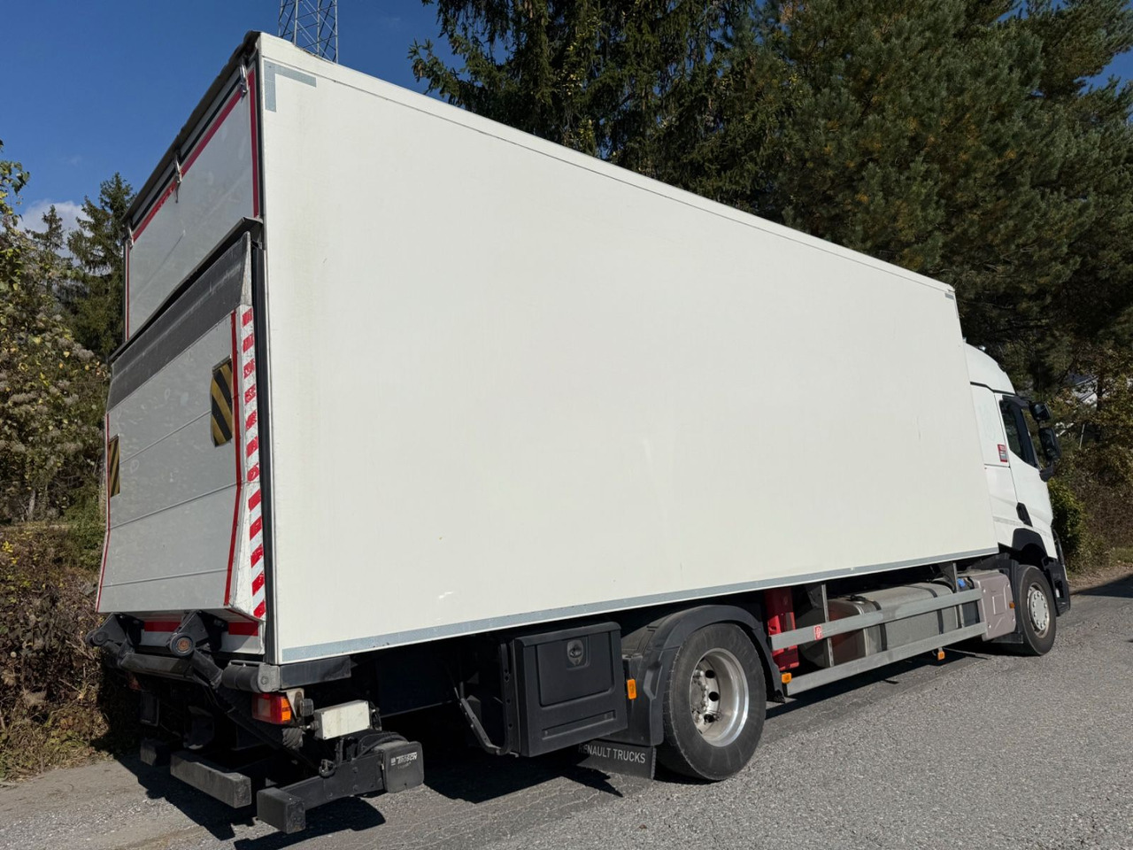 Renault T460 4x2, E 6, Carrier U850, -30C, Ladebordwand - شاحنة الفريزر: صورة 3 Renault T460 4x2, E 6, Carrier U850, -30C, Ladebordwand - شاحنة الفريزر: صورة 3