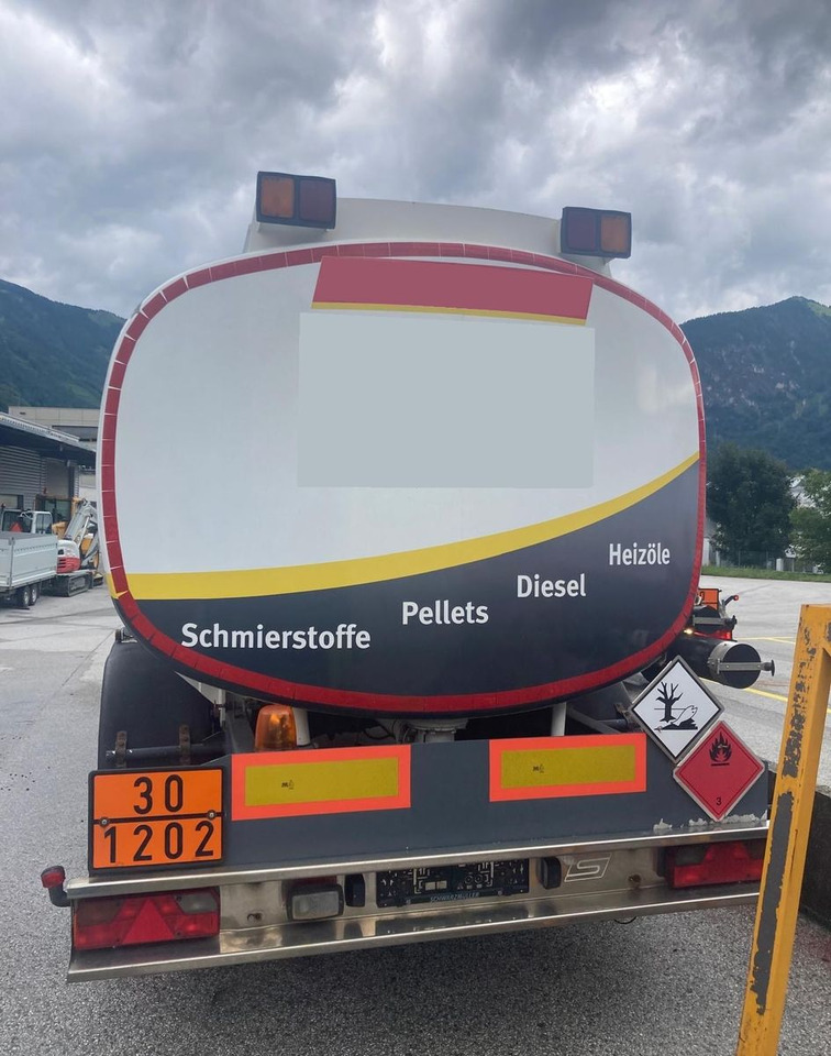 Schwarzmüller Schwingenschlögel, ADR, 3 Kammern, Fuel+Diesel - مقطورة صهريج: صورة 3 Schwarzmüller Schwingenschlögel, ADR, 3 Kammern, Fuel+Diesel - مقطورة صهريج: صورة 3