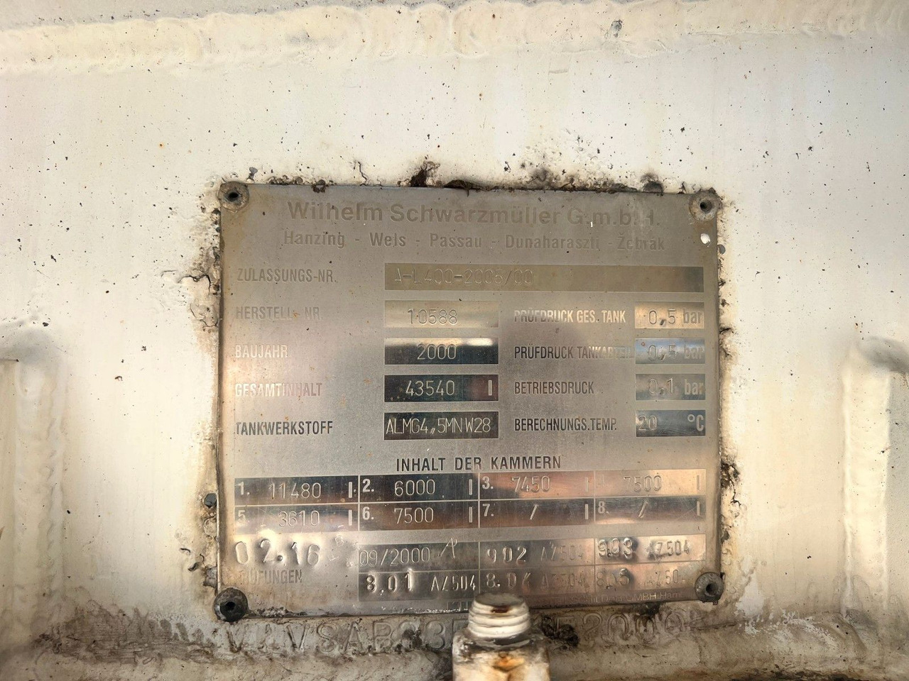 Schwarzmüller TS 3/E ADR, 6 Kammern Treibstoff Fuel - نصف مقطورة صهريج: صورة 4 Schwarzmüller TS 3/E ADR, 6 Kammern Treibstoff Fuel - نصف مقطورة صهريج: صورة 4