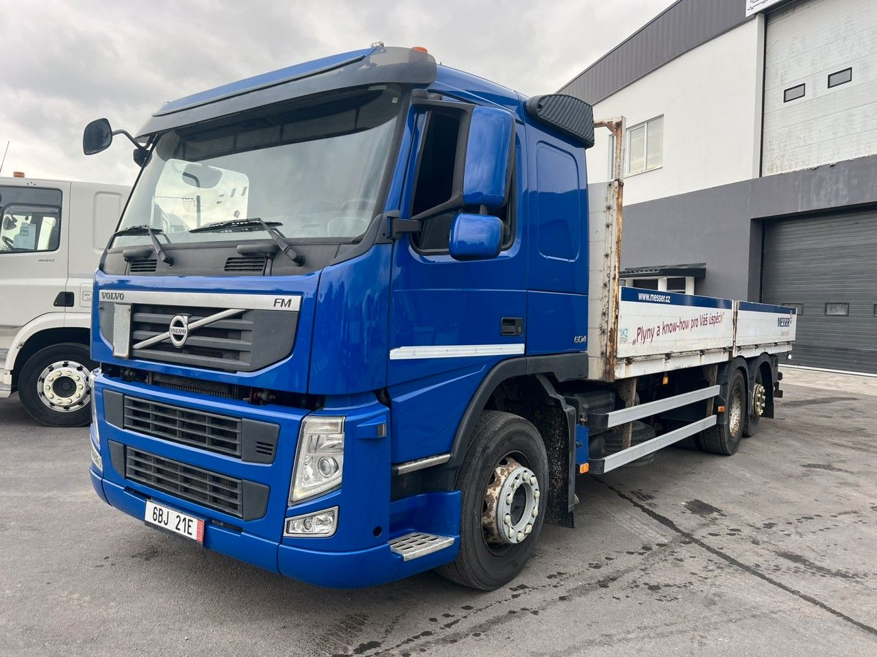 Volvo FM 460 6x2, E5, L:7200mm - شاحنات مسطحة: صورة 1 Volvo FM 460 6x2, E5, L:7200mm - شاحنات مسطحة: صورة 1