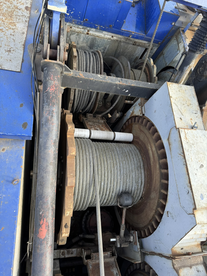 رافعة مجنزرة HITACHI KH300-3 PD: صورة 11