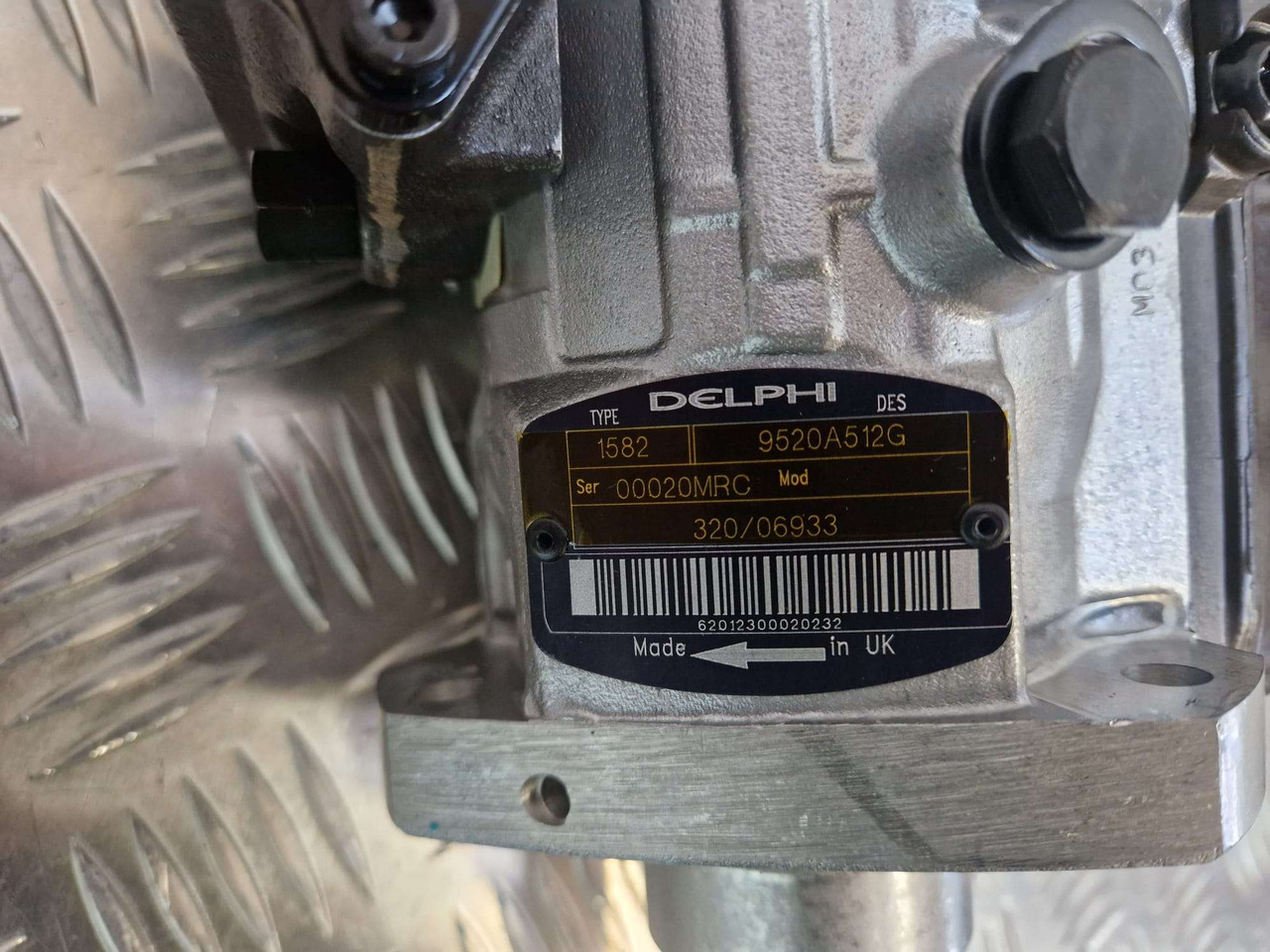 320/06933 12V injection pump 9520A512G Delphi - المحرك و قطع الغيار - آلات البناء: صورة 3 320/06933 12V injection pump 9520A512G Delphi - المحرك و قطع الغيار - آلات البناء: صورة 3