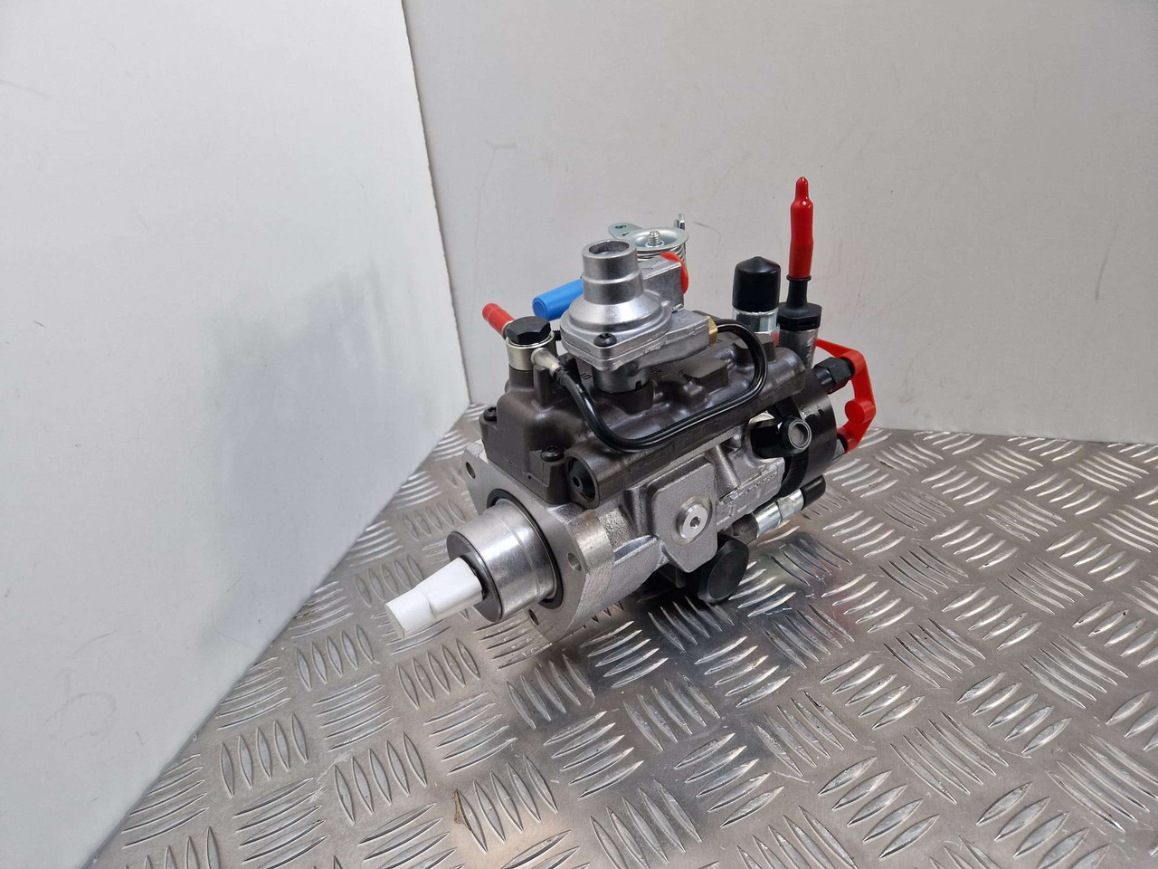 320/06934 12v Injection pump 9520A294G Delphi - المحرك و قطع الغيار - آلات البناء: صورة 3 320/06934 12v Injection pump 9520A294G Delphi - المحرك و قطع الغيار - آلات البناء: صورة 3