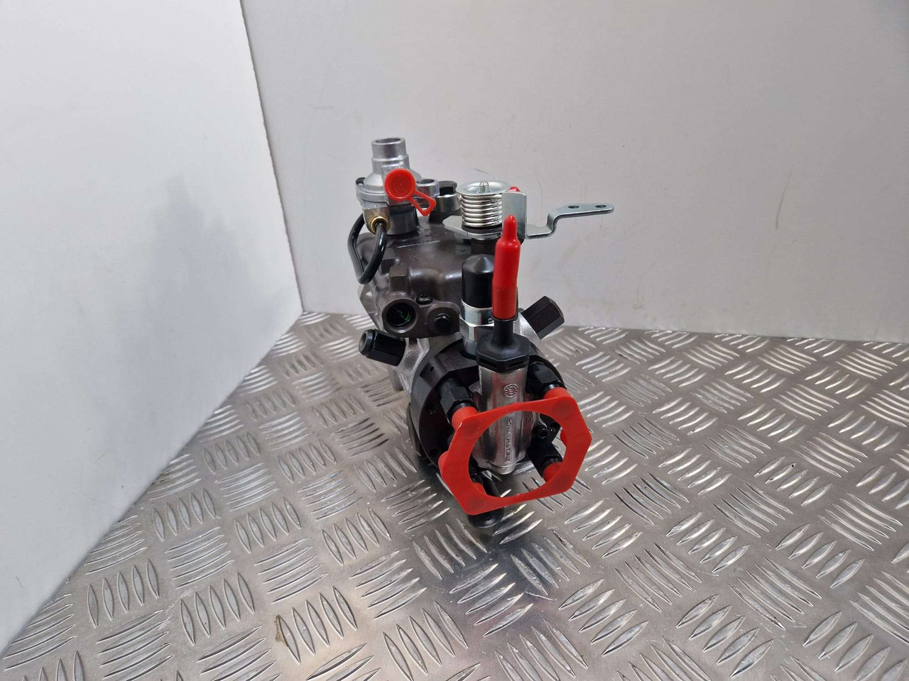 320/06934 12v Injection pump 9520A294G Delphi - المحرك و قطع الغيار - آلات البناء: صورة 2 320/06934 12v Injection pump 9520A294G Delphi - المحرك و قطع الغيار - آلات البناء: صورة 2