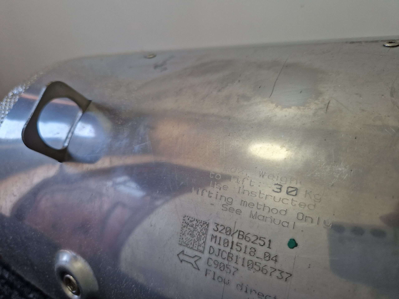 Exhaust silencer JCB 320/B6251 SCR Adblue - المحرك و قطع الغيار - آلات البناء: صورة 5 Exhaust silencer JCB 320/B6251 SCR Adblue - المحرك و قطع الغيار - آلات البناء: صورة 5
