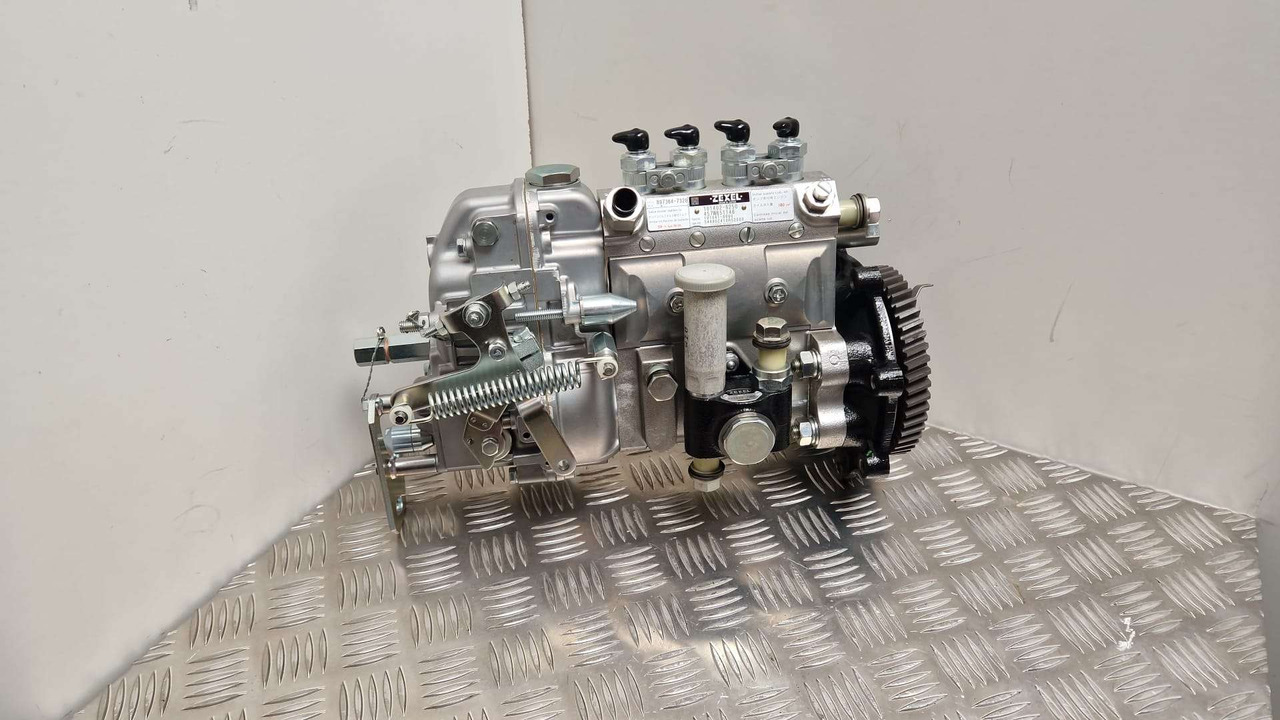Fuel injection Pump 17/923100 JCB - المحرك و قطع الغيار - آلات البناء: صورة 1 Fuel injection Pump 17/923100 JCB - المحرك و قطع الغيار - آلات البناء: صورة 1