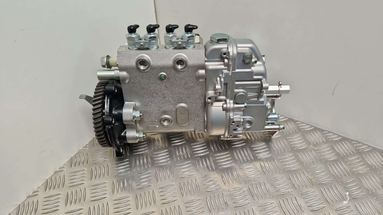 Fuel injection Pump 17/923100 JCB - المحرك و قطع الغيار - آلات البناء: صورة 3 Fuel injection Pump 17/923100 JCB - المحرك و قطع الغيار - آلات البناء: صورة 3