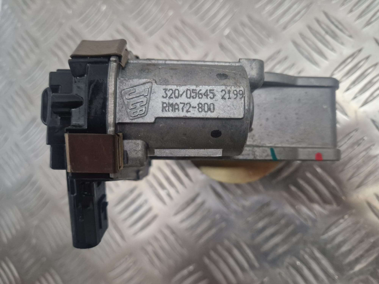 JCB hitachi throttle 320/05645 RMA72-800 - المحرك و قطع الغيار - آلات البناء: صورة 2 JCB hitachi throttle 320/05645 RMA72-800 - المحرك و قطع الغيار - آلات البناء: صورة 2