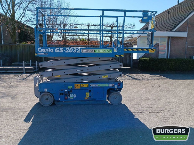 Genie GS2032 - رافعة هيدروليكية مقصية: صورة 5 Genie GS2032 - رافعة هيدروليكية مقصية: صورة 5