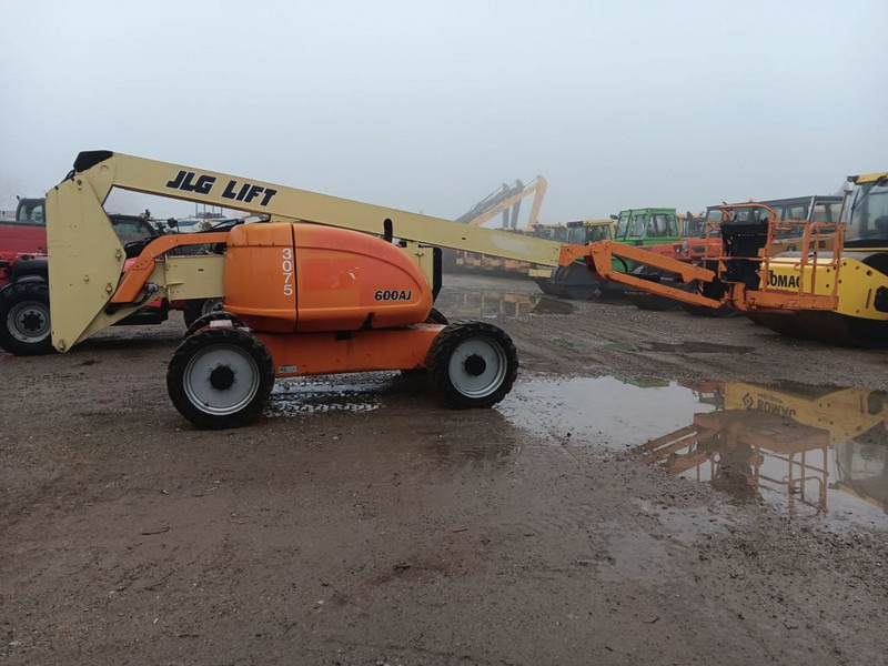 JLG 600AJ - شاحنة ذراع مفصلي: صورة 3 JLG 600AJ - شاحنة ذراع مفصلي: صورة 3