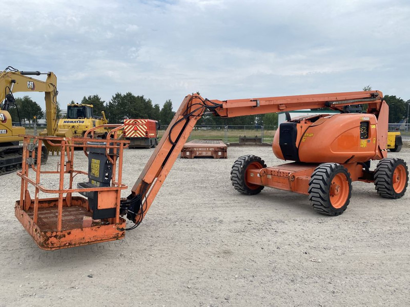 JLG 600AJ - شاحنة ذراع مفصلي: صورة 2 JLG 600AJ - شاحنة ذراع مفصلي: صورة 2