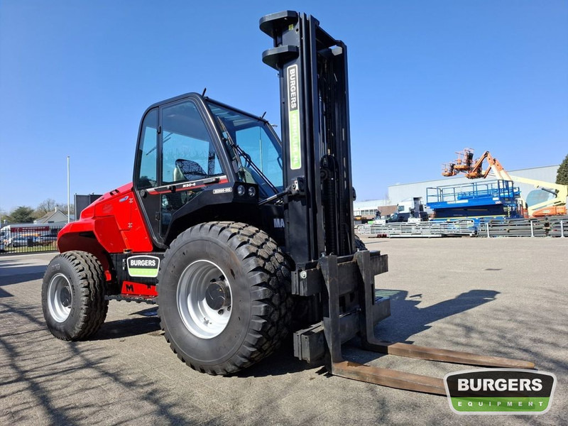 Manitou M50-4 - رافعة شوكية للأرض الوعرة: صورة 2 Manitou M50-4 - رافعة شوكية للأرض الوعرة: صورة 2