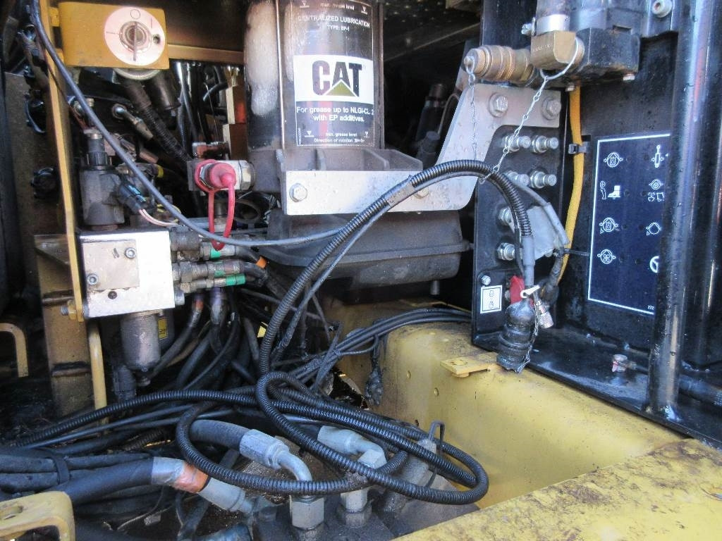 حفارة دولاب CAT M 316 D Parts / Delar: صورة 8 حفارة دولاب CAT M 316 D Parts / Delar: صورة 8