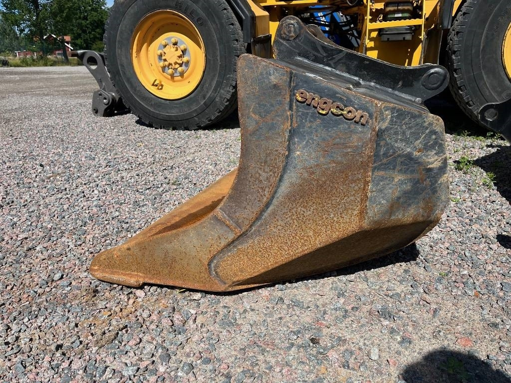 Engcon Planeringsskopa S45 - بكت - آلات البناء: صورة 4 Engcon Planeringsskopa S45 - بكت - آلات البناء: صورة 4