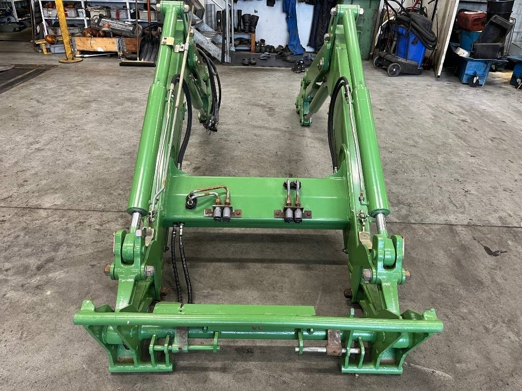 Lastare / Loader Fendt Agco 4X80 till Fendt 415 Va - رافعة أمامية للجرار: صورة 4 Lastare / Loader Fendt Agco 4X80 till Fendt 415 Va - رافعة أمامية للجرار: صورة 4