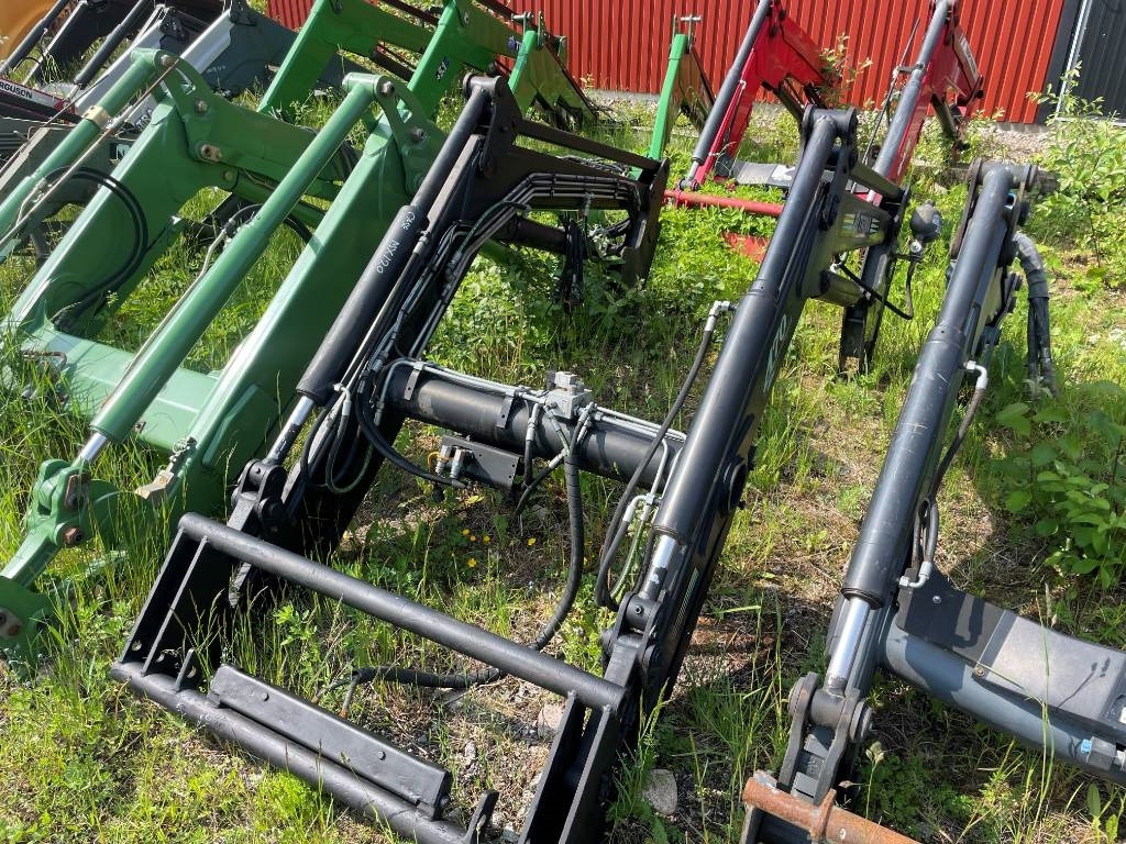Lastare / Loader Trima 470 B till Case MX120 - ملحق - تركس: صورة 2 Lastare / Loader Trima 470 B till Case MX120 - ملحق - تركس: صورة 2