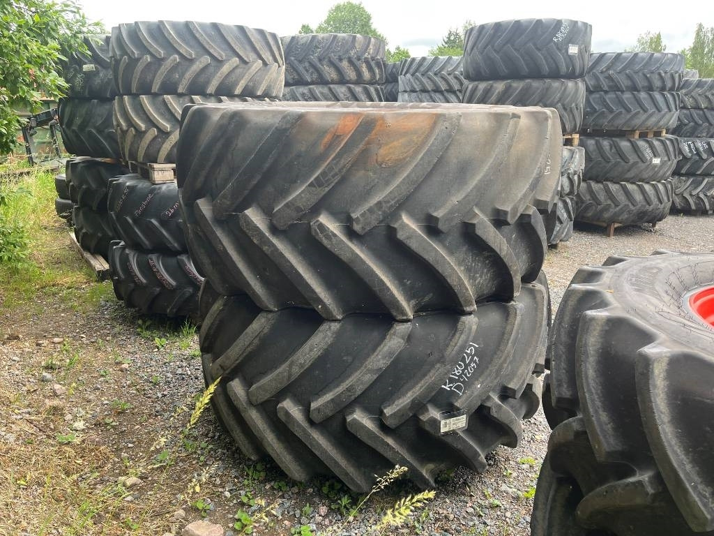 Mitas 900/60R38 Däck till Claas Lexion 6800 - إطارات - الآلات الزراعية: صورة 1 Mitas 900/60R38 Däck till Claas Lexion 6800 - إطارات - الآلات الزراعية: صورة 1