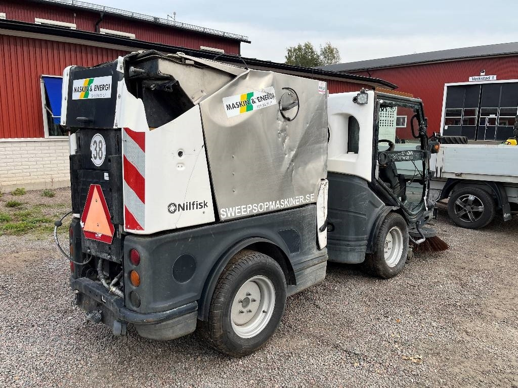 Nilfisk 3500 City Ranger Dismantled: only spare parts - سياره كنس شوارع: صورة 2 Nilfisk 3500 City Ranger Dismantled: only spare parts - سياره كنس شوارع: صورة 2