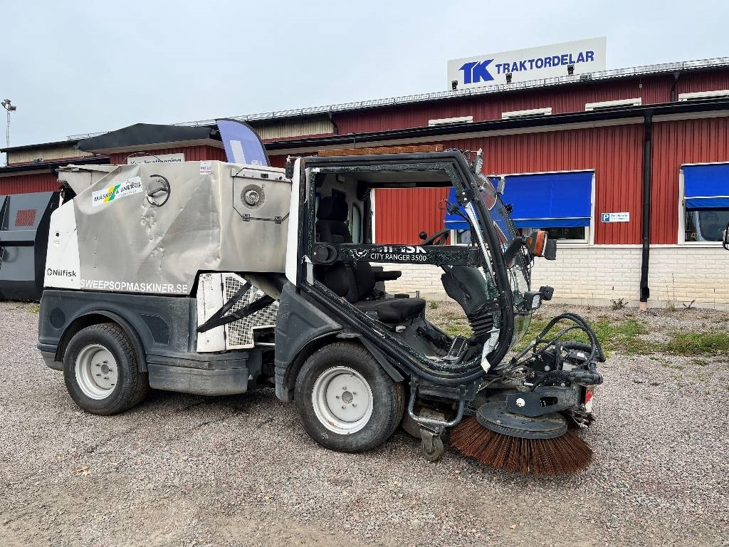Nilfisk 3500 City Ranger Dismantled: only spare parts - سياره كنس شوارع: صورة 4 Nilfisk 3500 City Ranger Dismantled: only spare parts - سياره كنس شوارع: صورة 4