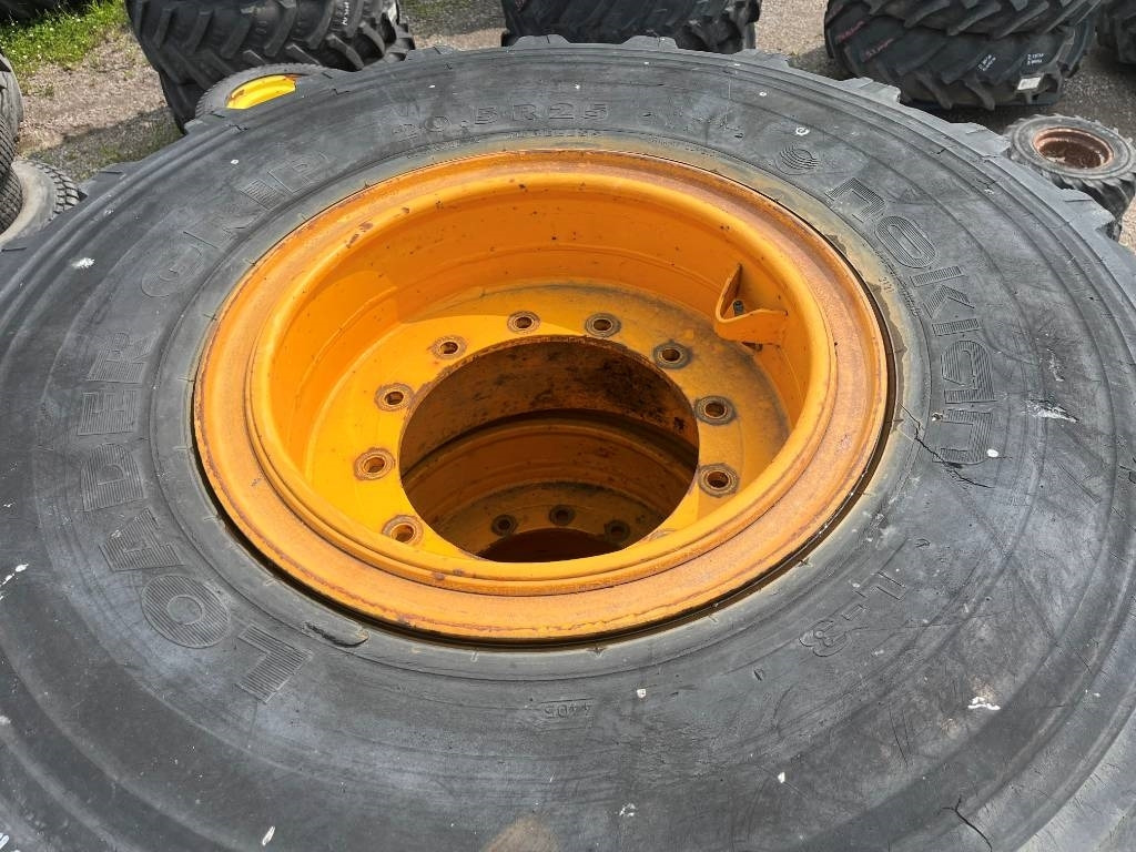 Nokian 20,5 R25 Loader grip Volvo Hyundai Huddig - عجلات: صورة 2 Nokian 20,5 R25 Loader grip Volvo Hyundai Huddig - عجلات: صورة 2