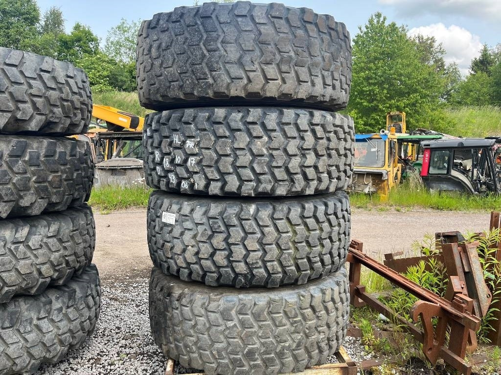 Nokian 20,5 R25 Loader grip Volvo Hyundai Huddig - عجلات: صورة 1 Nokian 20,5 R25 Loader grip Volvo Hyundai Huddig - عجلات: صورة 1