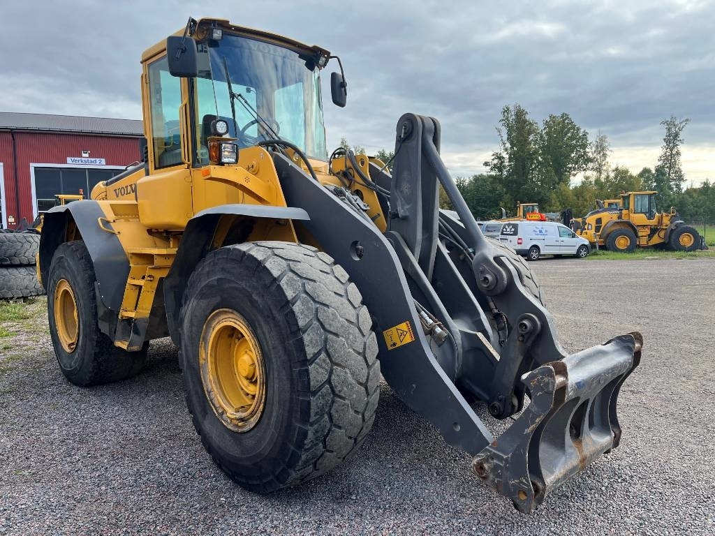 Volvo L 120 E - اللودر بعجل: صورة 5 Volvo L 120 E - اللودر بعجل: صورة 5