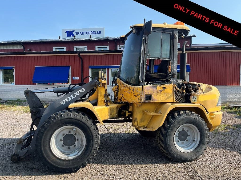 Volvo L 30 B Dismantled: only spare parts - اللودر بعجل: صورة 1 Volvo L 30 B Dismantled: only spare parts - اللودر بعجل: صورة 1