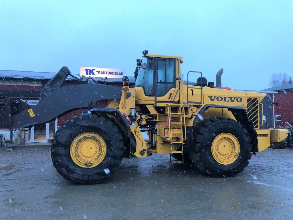 Volvo L 350 F Dismantled for parts - اللودر بعجل: صورة 1 Volvo L 350 F Dismantled for parts - اللودر بعجل: صورة 1