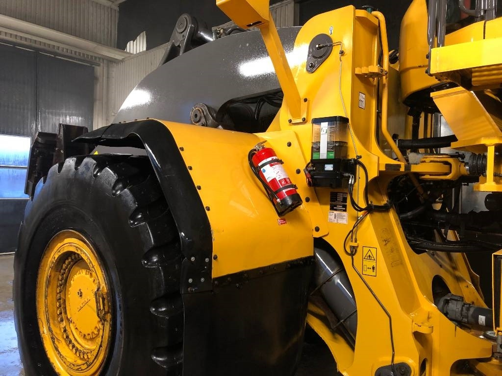 Volvo L 350 F Dismantled for parts - اللودر بعجل: صورة 3 Volvo L 350 F Dismantled for parts - اللودر بعجل: صورة 3