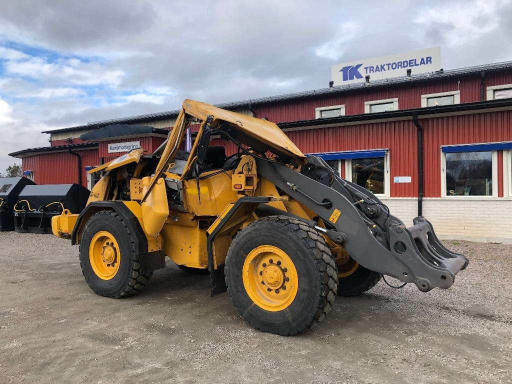 Volvo L 70 D Dismantled: only spare parts - اللودر بعجل: صورة 1 Volvo L 70 D Dismantled: only spare parts - اللودر بعجل: صورة 1