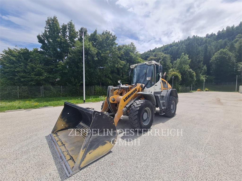 Liebherr L526 - اللودر بعجل: صورة 1 Liebherr L526 - اللودر بعجل: صورة 1