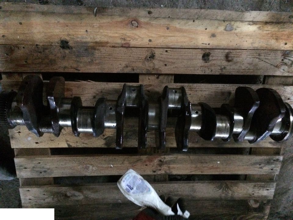 CAT C13 C15 Caterpillar - wał korbowy - المحرك و قطع الغيار - الآلات الزراعية: صورة 2 CAT C13 C15 Caterpillar - wał korbowy - المحرك و قطع الغيار - الآلات الزراعية: صورة 2