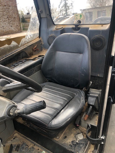 Cat TH Kabina - كابينة - الآلات الزراعية: صورة 2 Cat TH Kabina - كابينة - الآلات الزراعية: صورة 2