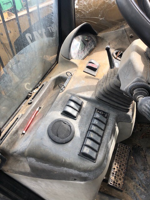 Cat TH Kabina - كابينة - الآلات الزراعية: صورة 3 Cat TH Kabina - كابينة - الآلات الزراعية: صورة 3