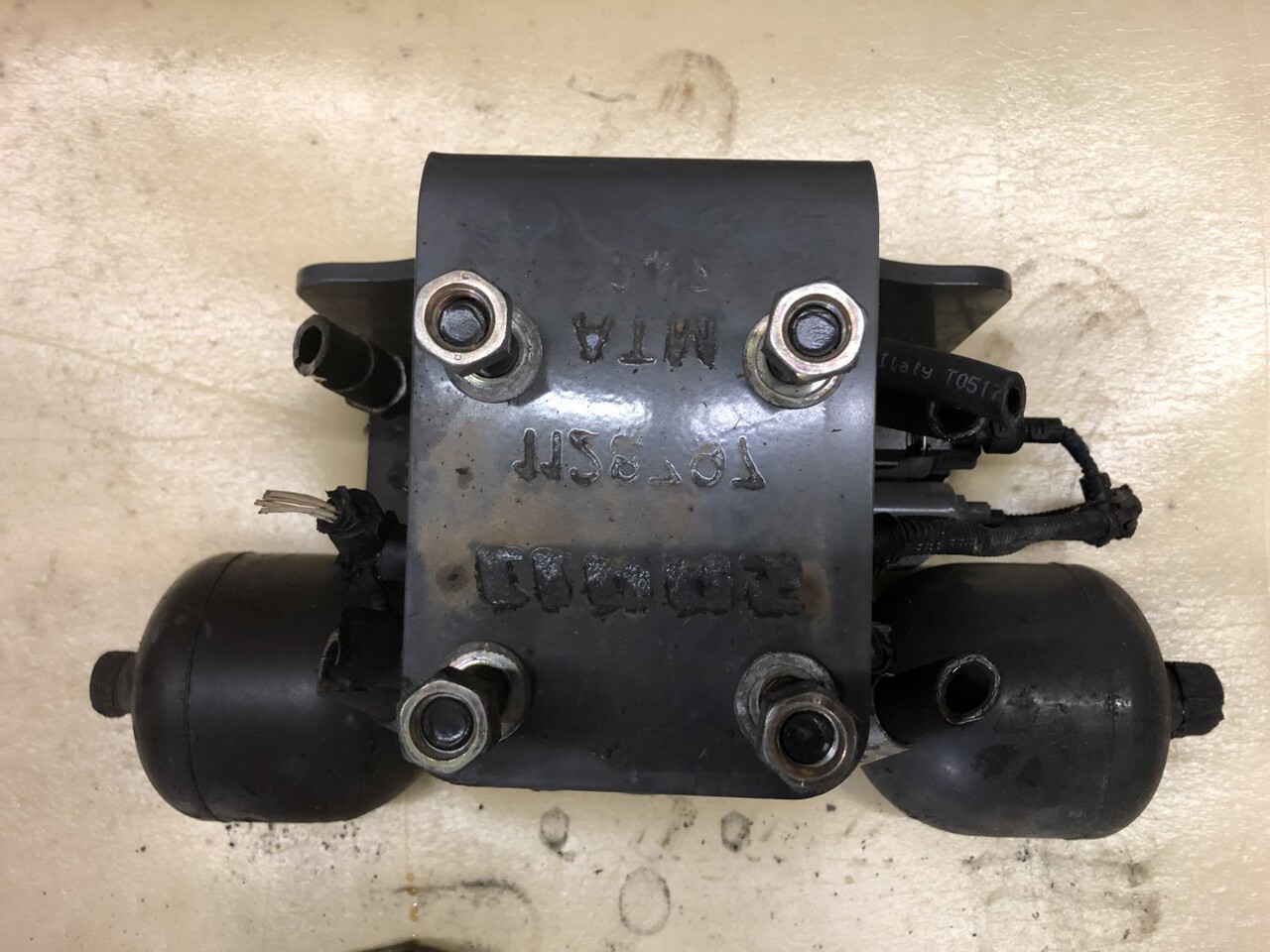 Claas Arion-amortyzacja osi/Claas Arion 620 - تعليق - الآلات الزراعية: صورة 2 Claas Arion-amortyzacja osi/Claas Arion 620 - تعليق - الآلات الزراعية: صورة 2