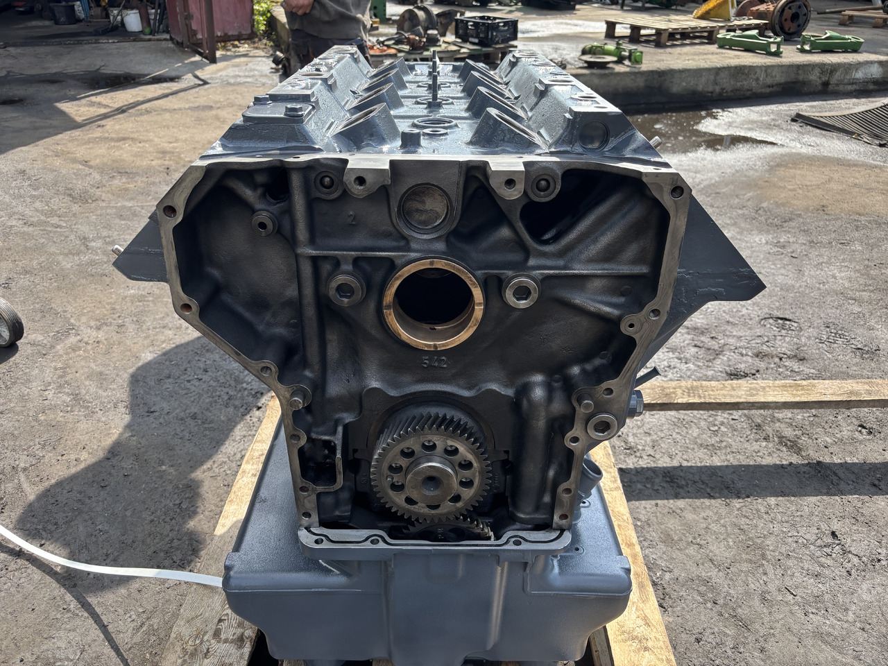 Claas Mercedes OM502LA 942.992 390kW słupek silnika - حاجز الاسطوانة: صورة 4 Claas Mercedes OM502LA 942.992 390kW słupek silnika - حاجز الاسطوانة: صورة 4